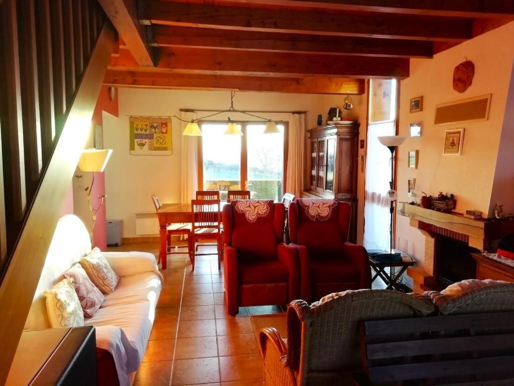 Casa Adosada Para Familias En Santa Leocadia Sainte-Léocadie Екстериор снимка