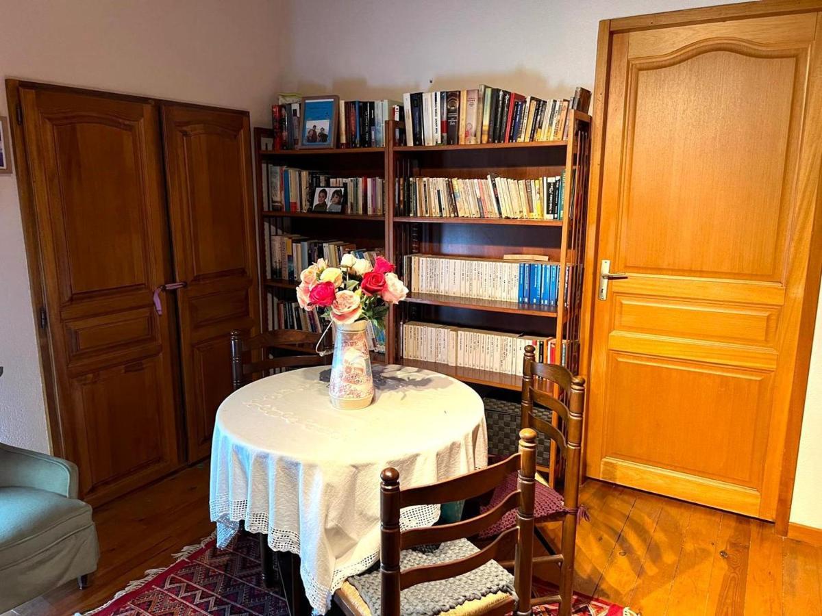 Casa Adosada Para Familias En Santa Leocadia Sainte-Léocadie Екстериор снимка